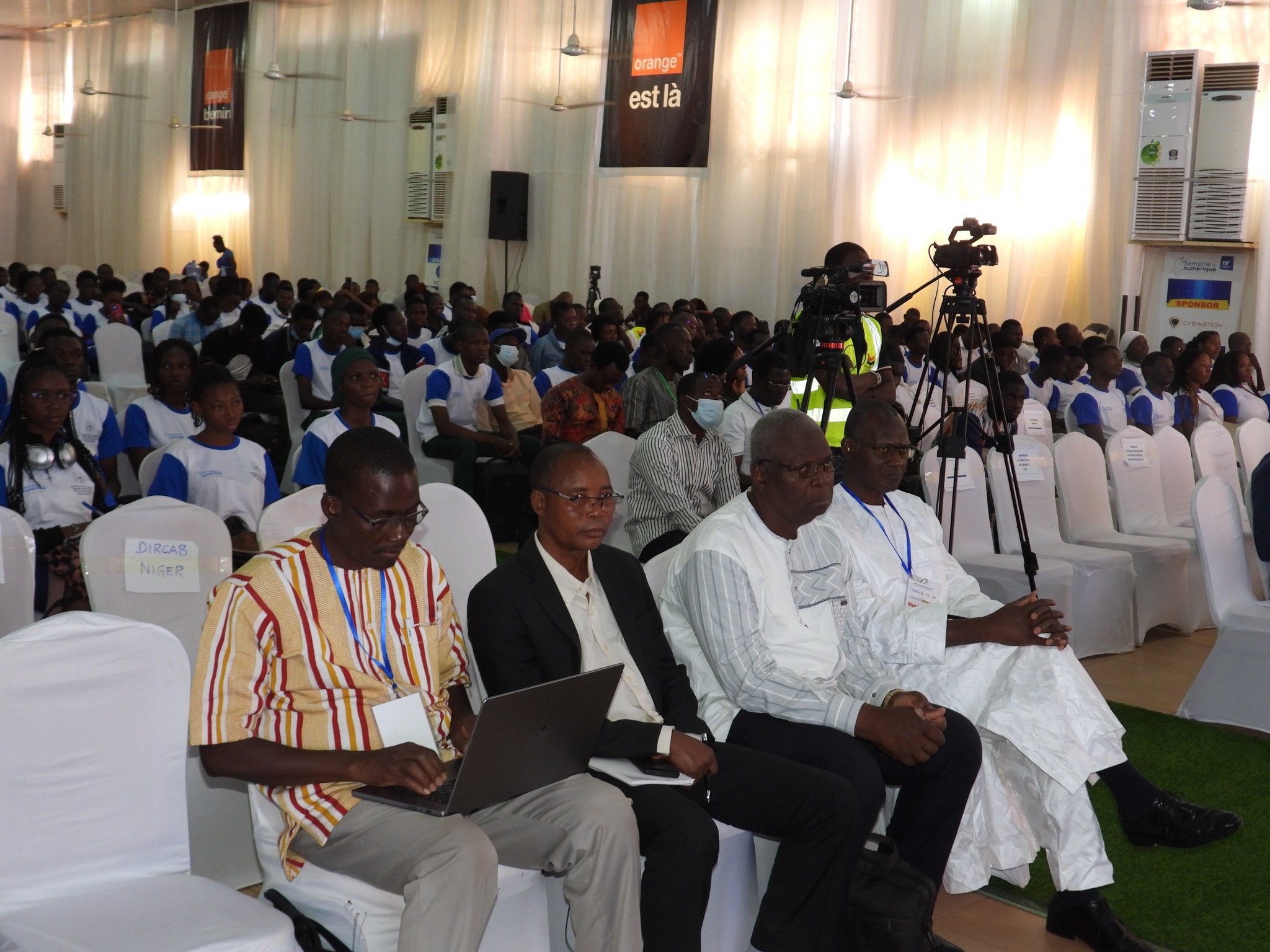 𝗦𝗲𝗺𝗮𝗶𝗻𝗲 𝗱𝘂 𝗡𝘂𝗺𝗲́𝗿𝗶𝗾𝘂𝗲 : 𝘂𝗻 𝗽𝗮𝗻𝗲𝗹 𝘀𝘂𝗿 𝗹𝗮  𝗳𝗶𝗻𝗮𝗻𝗰𝗲 𝗱𝗲́𝗰𝗲𝗻𝘁𝗿𝗮𝗹𝗶𝘀𝗲́𝗲 - Ministère de la Transition  Digitale, des Postes et des Communications Électroniques